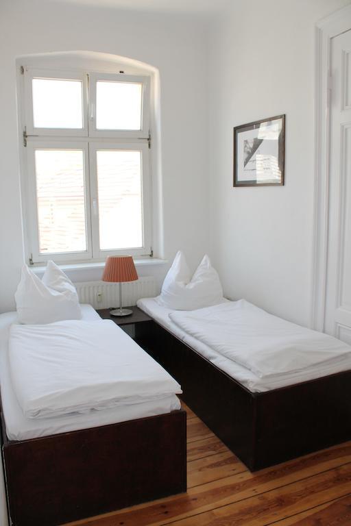 Bett-Point Am Rathaus Guest House Потсдам Стая снимка